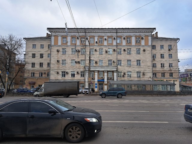 Здание, в котором находится библиотека